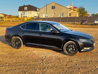 2015 Skoda Superb III, чёрный, 1800000 рублей, вид 2