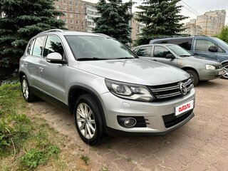 2011 Volkswagen Tiguan I Рестайлинг, серебристый, 930000 рублей, вид 2