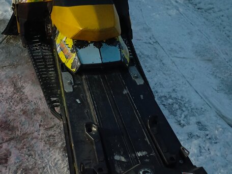 2008 BRP Ski-Doo Summit 800, жёлтый, 550000 рублей, вид 4
