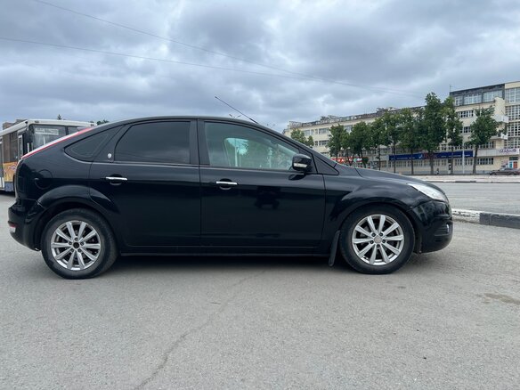 2008 Ford Focus II Рестайлинг, чёрный, 545000 рублей - вид 3
