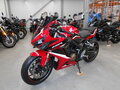 2020 Honda CBR 650R, красный, 880000 рублей - вид 4