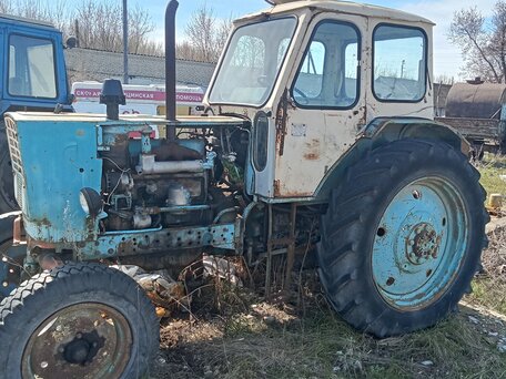 1980 ЮМЗ 6, синий, 150000 рублей, вид 1
