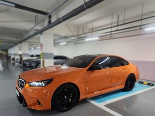 2026 BMW M5 VII (G90), оранжевый, 21835419 рублей, вид 2