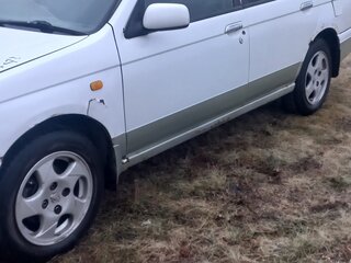 1996 Nissan Bluebird XI (U14), белый, 205000 рублей, вид 2