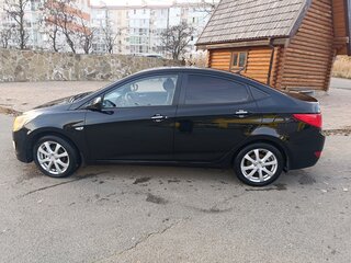2014 Hyundai Solaris I Рестайлинг, чёрный, 954000 рублей, вид 5