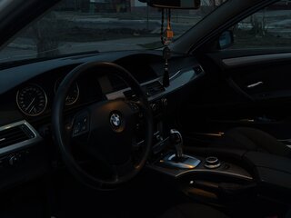 2008 BMW 5 серии 520d V (E60/E61) Рестайлинг, серебристый, 900000 рублей, вид 5
