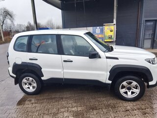 2024 Lada (ВАЗ) Niva Travel I, белый, 1000000 рублей, вид 3