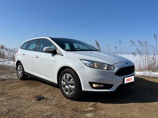 2017 Ford Focus III Рестайлинг, белый, 720000 рублей, вид 3
