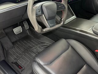 2022 Tesla Model S Plaid I Рестайлинг 2, белый, 5000000 рублей, вид 3