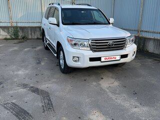 2014 Toyota Land Cruiser 200 Series Рестайлинг 1, белый, 4700000 рублей, вид 3