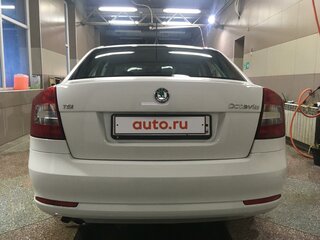 2012 Skoda Octavia II (A5) Рестайлинг, белый, 969000 рублей, вид 5