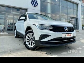 2021 Volkswagen Tiguan II Рестайлинг, белый, 3800000 рублей, вид 1