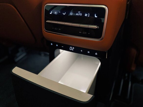 2023 Li Auto (Lixiang) L9 44.5 kWh I, чёрный, 7000000 рублей - вид 5