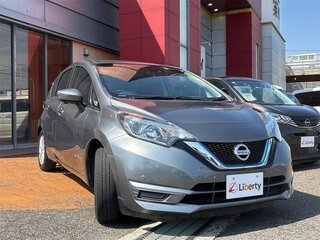 2018 Nissan Note e-Power II Рестайлинг, серый, 641000 рублей, вид 1