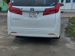 2019 Toyota Alphard III Рестайлинг, белый, 3300000 рублей, вид 2