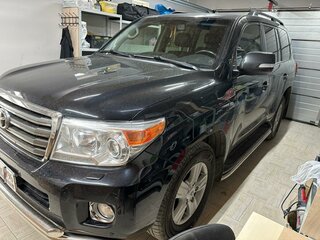 2015 Toyota Land Cruiser 200 Series Рестайлинг 1, чёрный, 4750000 рублей, вид 1