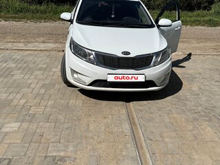 2011 Kia Rio 4-speed III, белый, 820000 рублей, вид 1