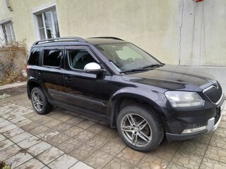 2014 Skoda Yeti I Рестайлинг, чёрный, 850000 рублей, вид 3