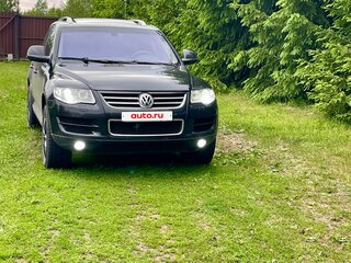 2008 Volkswagen Touareg I Рестайлинг, чёрный, 1200000 рублей, вид 1