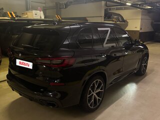 2020 BMW X5 45e IV (G05/G18), чёрный, 7200000 рублей, вид 4