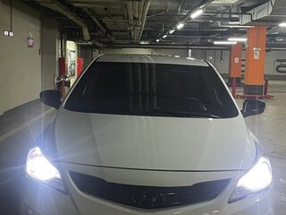2016 Hyundai Solaris I Рестайлинг, белый, 680000 рублей, вид 2