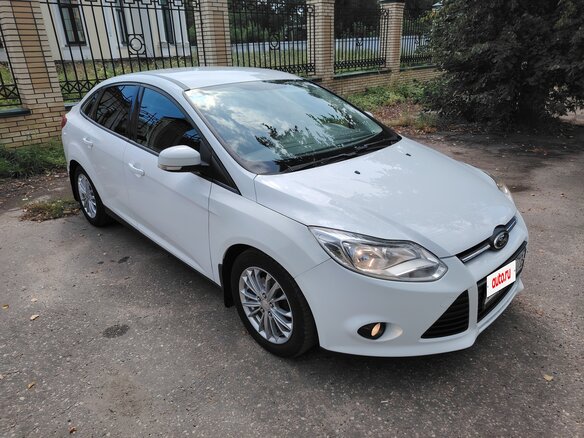 2013 Ford Focus III, белый, 800000 рублей - вид 9