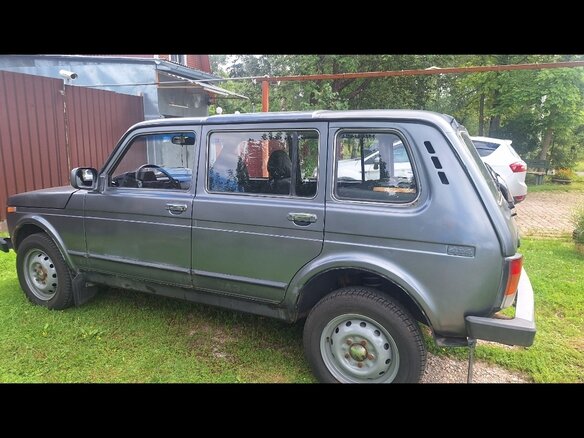 2011 Lada (ВАЗ) 2131 (4x4) I, серый, 400000 рублей - вид 1