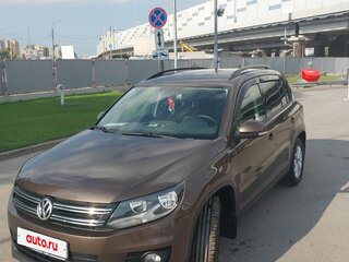 2014 Volkswagen Tiguan I Рестайлинг, коричневый, 1500000 рублей, вид 1