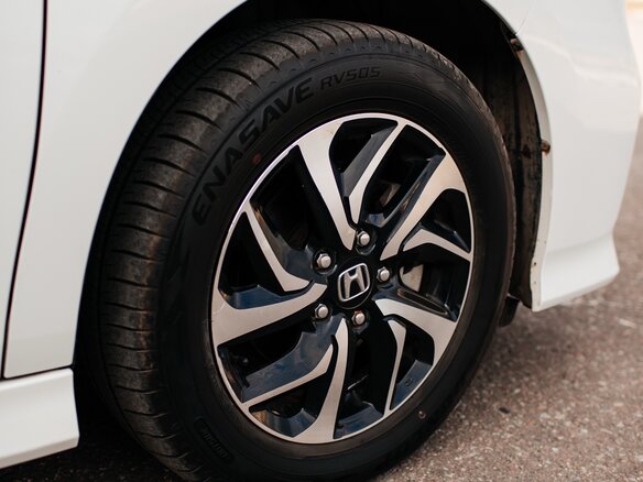 2018 Honda Stepwgn Spada V Рестайлинг, белый, 2799999 рублей - вид 6