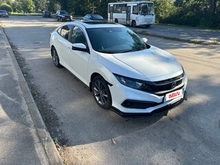 2019 Honda Civic X, белый, 2400000 рублей, вид 3