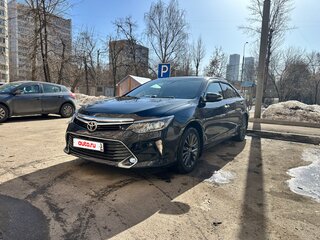 2016 Toyota Camry VII (XV50) Рестайлинг, чёрный, 1800000 рублей, вид 1