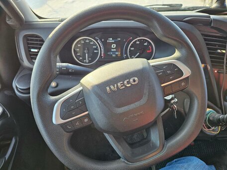 2023 Iveco Daily, серый, 6550000 рублей, вид 4