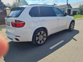 2011 BMW X5 50i II (E70) Рестайлинг, белый, 1550000 рублей, вид 4