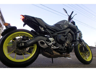 2017 Yamaha MT-09 (FZ-09), серый, 860000 рублей, вид 4