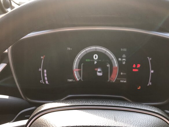 2025 Toyota Corolla Sporty XII (E210) Рестайлинг, серебристый, 3300000 рублей - вид 7