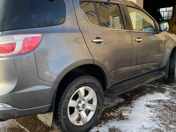 2013 Chevrolet TrailBlazer II, серый, 1750000 рублей - вид 15