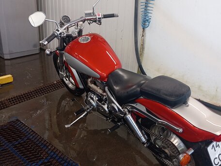 1996 Suzuki Desperado VZ800, красный, 350000 рублей, вид 2