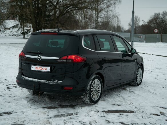 2017 Opel Zafira C Рестайлинг, чёрный, 1320000 рублей - вид 2
