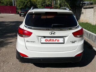 2010 Hyundai Tucson II, белый, 1200000 рублей, вид 3