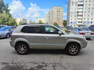 2008 Hyundai Tucson I, серебристый, 700000 рублей, вид 4