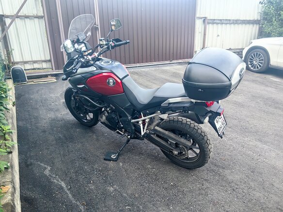 2015 Suzuki V-Strom 1000, пурпурный, 650000 рублей - вид 2
