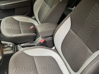 2017 Skoda Yeti I Рестайлинг, бежевый, 1400000 рублей, вид 5