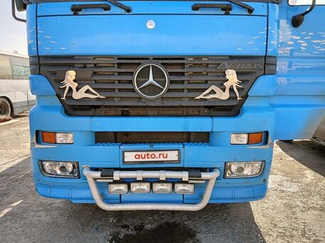 1999 Mercedes-Benz Actros, голубой, 3500000 рублей, вид 1