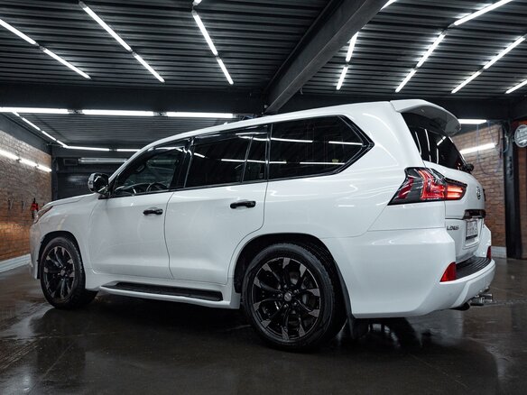 2019 Lexus LX 450d III Рестайлинг 2, белый, 9500000 рублей - вид 8