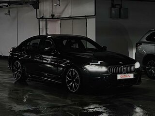 2020 BMW 5 серии 530i xDrive VII (G30/G31/G38) Рестайлинг, чёрный, 5250000 рублей, вид 3