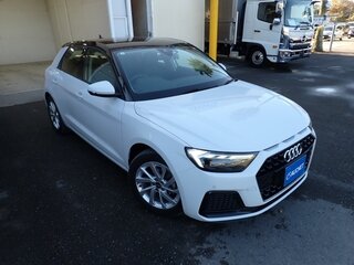 2022 Audi A1 25 TFSI II (GB), белый, 1350005 рублей, вид 3
