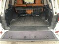 2013 Lexus LX 570 III Рестайлинг, белый, 4900000 рублей - вид 8