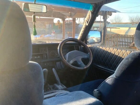 1990 Nissan Largo II (GC22), серебристый, 605000 рублей - вид 15