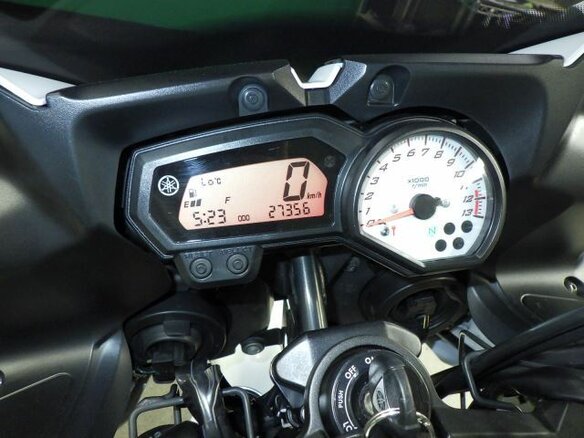 2014 Yamaha FZ8, белый, 599000 рублей - вид 17