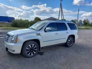 2011 Cadillac Escalade III, белый, 2300000 рублей, вид 3